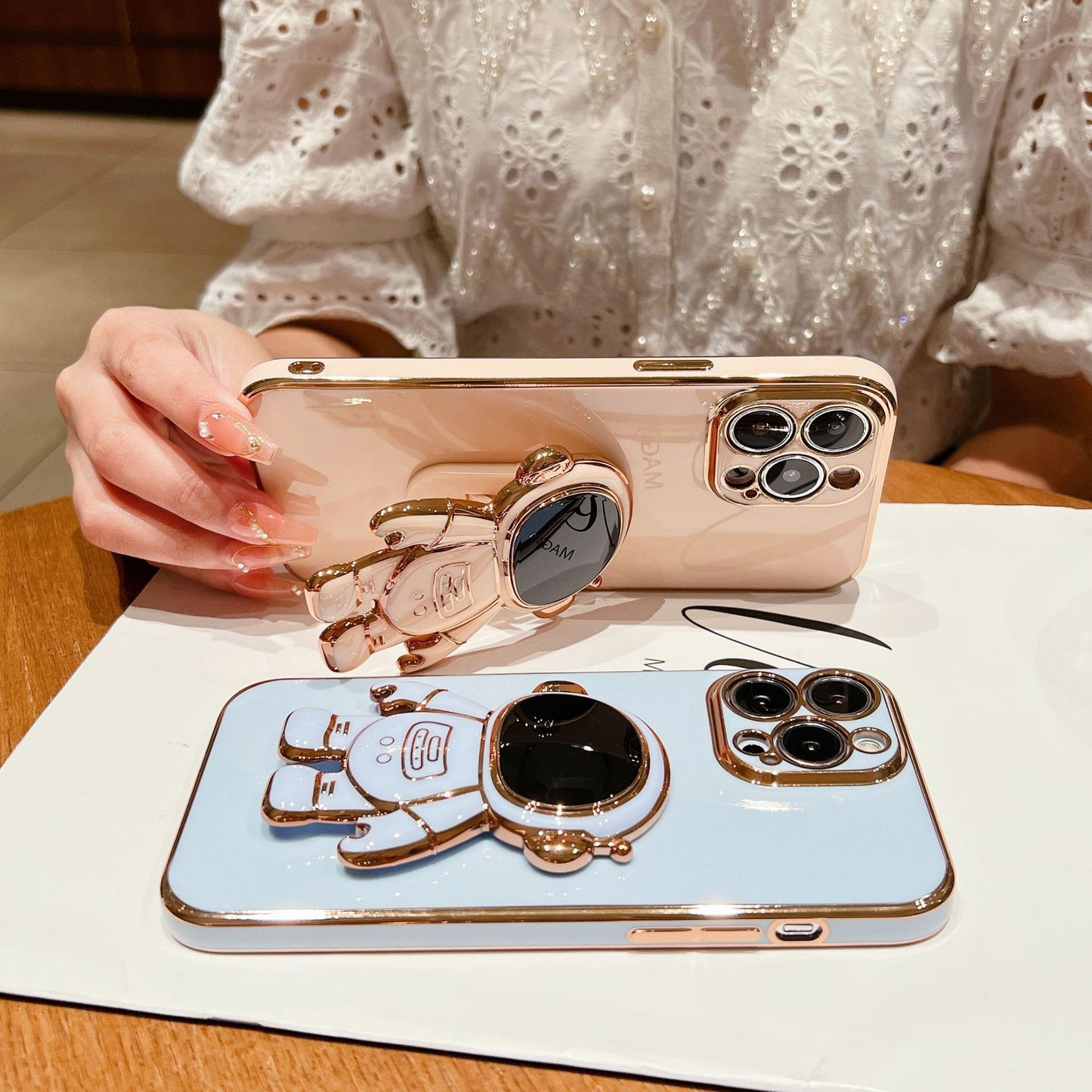 Astronaut Foldable Phone Case for iPhone 11-14 Series